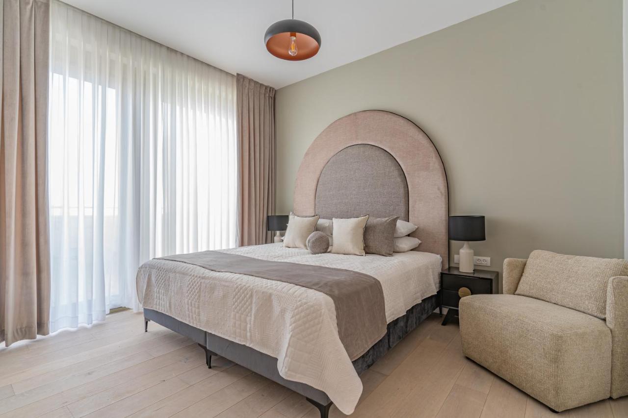 The Haneviim Court - Isrentals Jerusalem Exterior photo