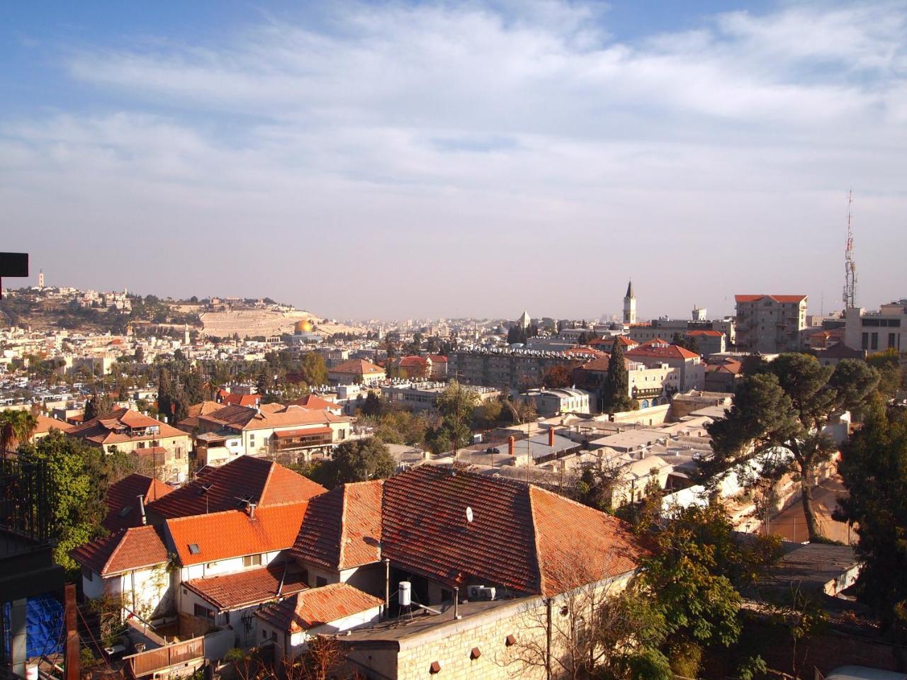 The Haneviim Court - Isrentals Jerusalem Exterior photo
