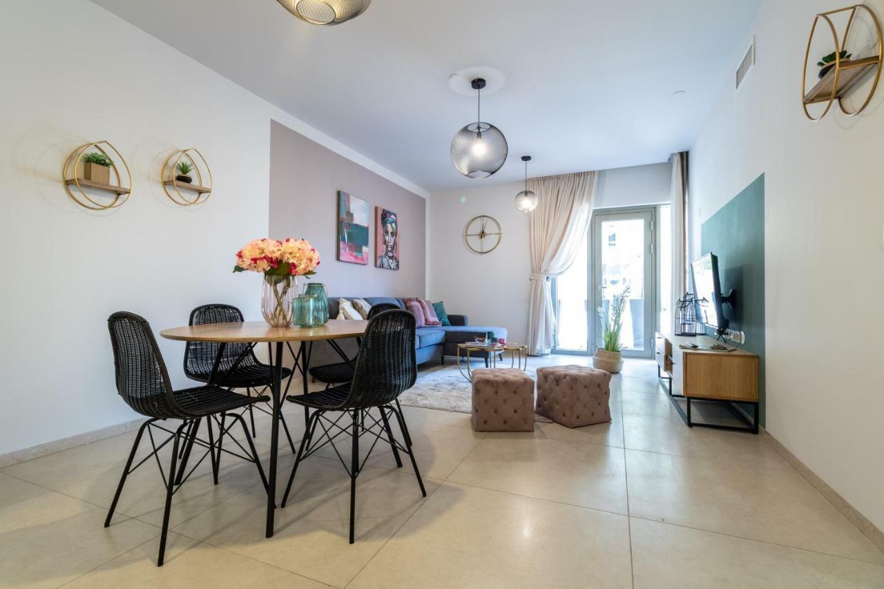The Haneviim Court - Isrentals Jerusalem Exterior photo