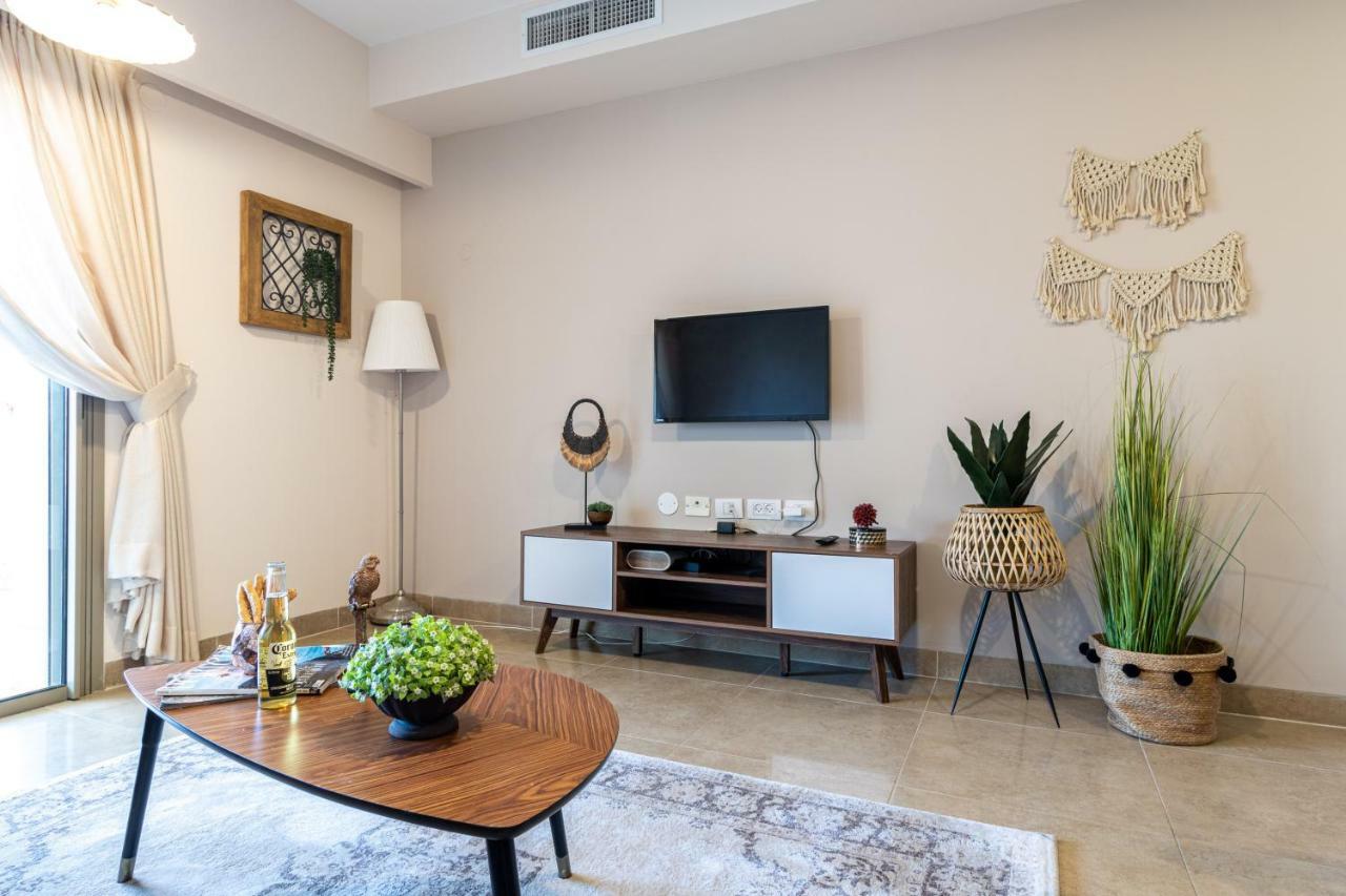The Haneviim Court - Isrentals Jerusalem Exterior photo