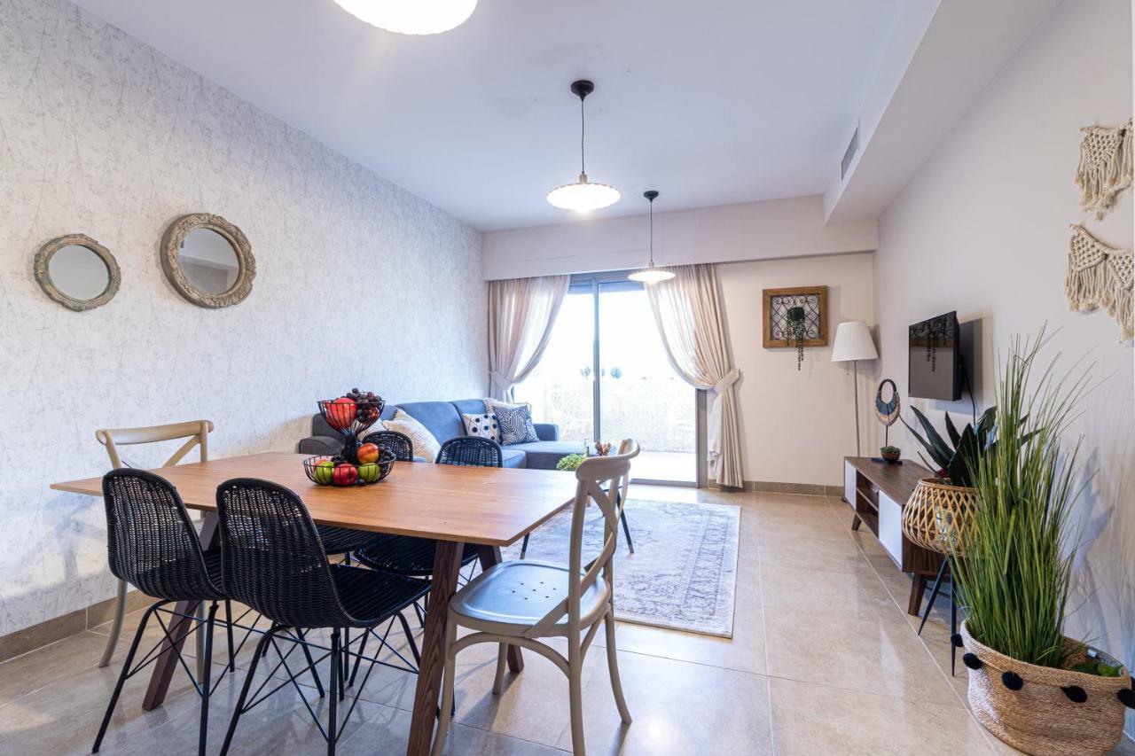 The Haneviim Court - Isrentals Jerusalem Exterior photo